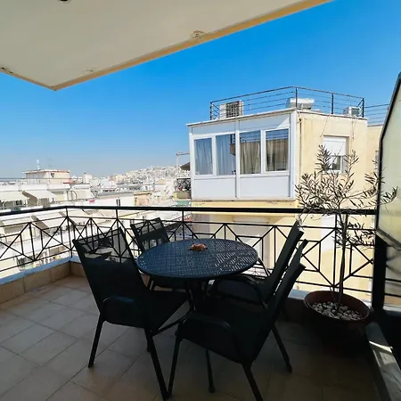 Apartamento Konstantina's Skg *