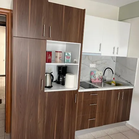 Apartament Konstantina's Skg *